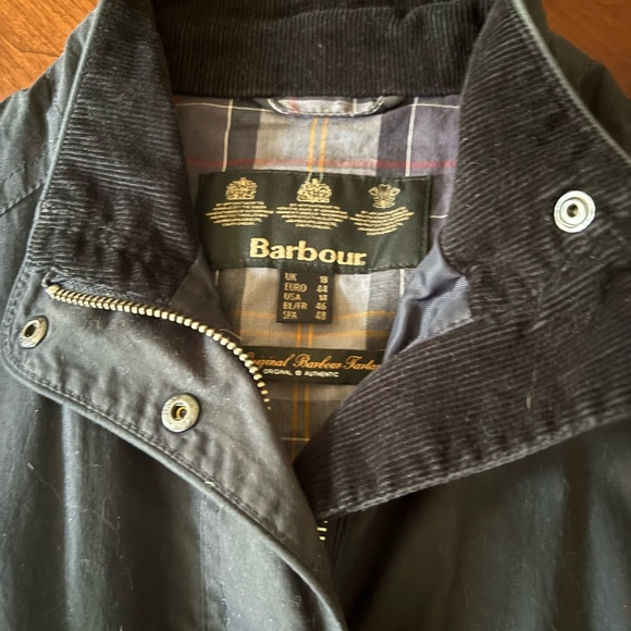 Barbour lined light weight jacket - Picture 3 of 8
